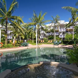 **** Апарт-отель Cairns Beach Resort Австралия