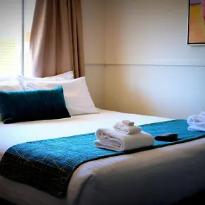 The Commercial Motel
