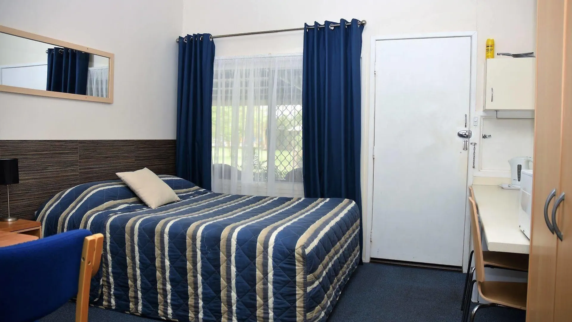Chinchilla Motel
